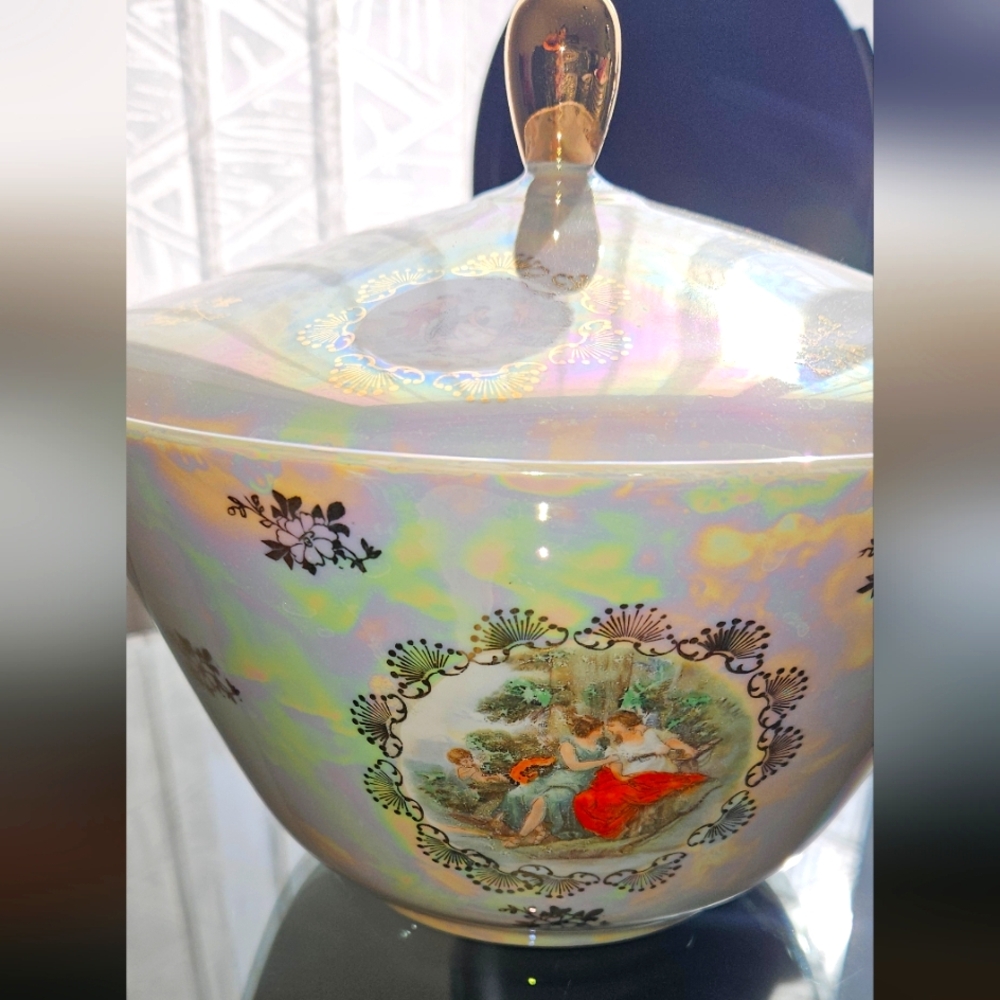 Antiq Uniq Fortuna Eisenberg  Porcelain Madonna  Vintage  45th Gold Trim. Soup